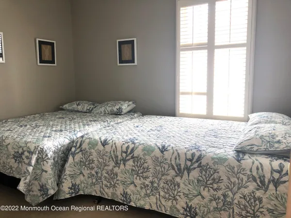 $4,900 | 239 Beach Front, Unit 4, Manasquan, NJ 08736