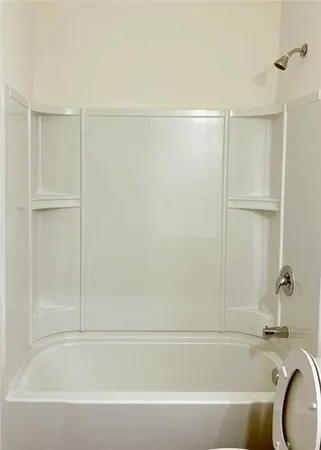 $2,200 | 89 Bentwater Way, Hoschton, GA 30548