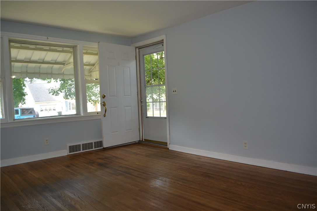 4 Leard Road New Hartford, NY 13413 - Photo 9 of 39