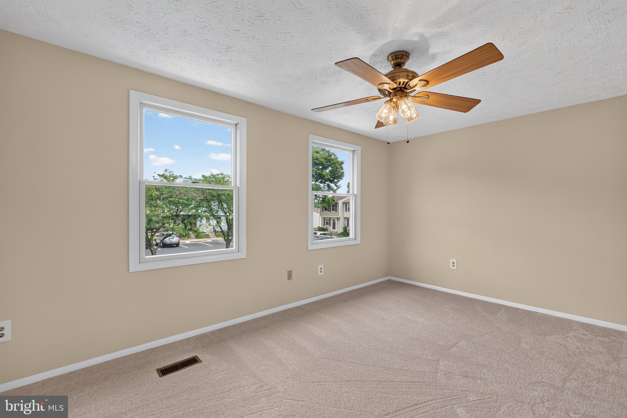 6313 Sunset Terrace Springfield, VA 22153 - Photo 14 of 27 Gallery Image 14