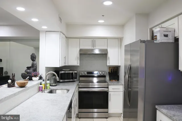 $240,000 | 1031 Main Street, Voorhees, NJ 08043