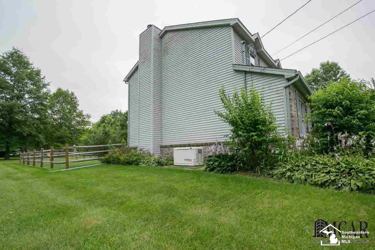8354 Jackman Road Temperance, MI 48182 - Photo 41 of 42 21348285-40.JPG