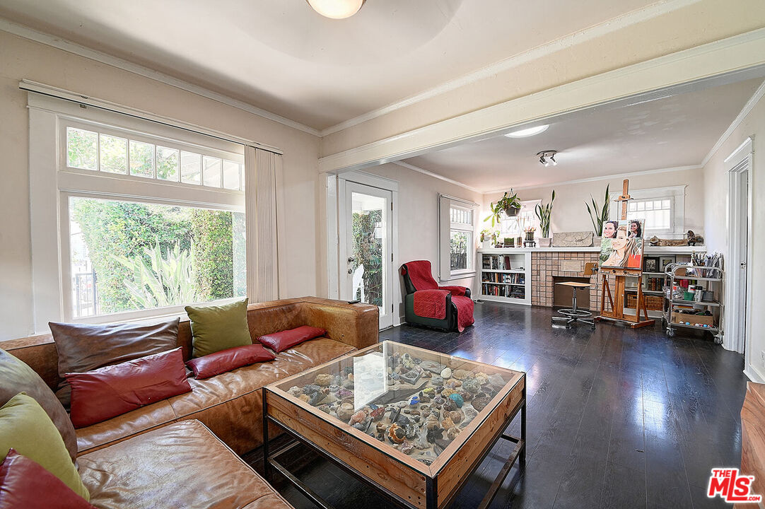 2627 South Cloverdale Avenue Los Angeles, CA 90016 - Photo 13 of 29