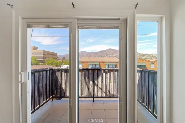 $569,000 | 409 Burchett Street, Unit 315, Glendale, CA 91203
