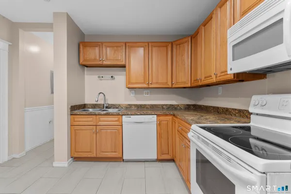$1,600 | 329 Broad Street, Unit 1, New Britain, CT 06053