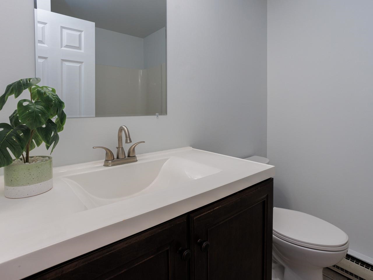 92 Quarry Hill Road, Unit 11 South Burlington, VT 05403 - Photo 16 of 23