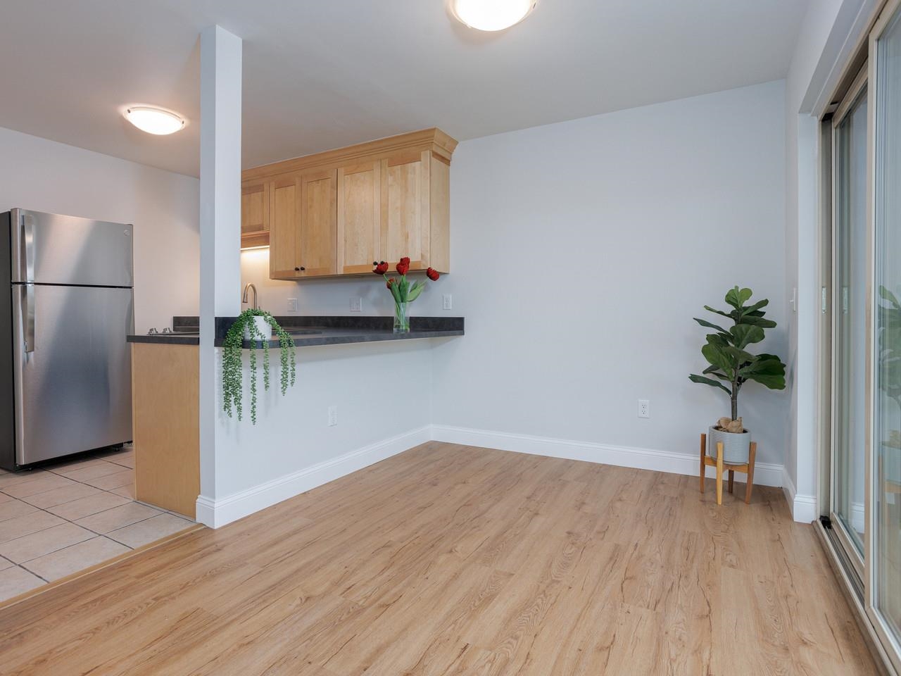 92 Quarry Hill Road, Unit 11 South Burlington, VT 05403 - Photo 3 of 23