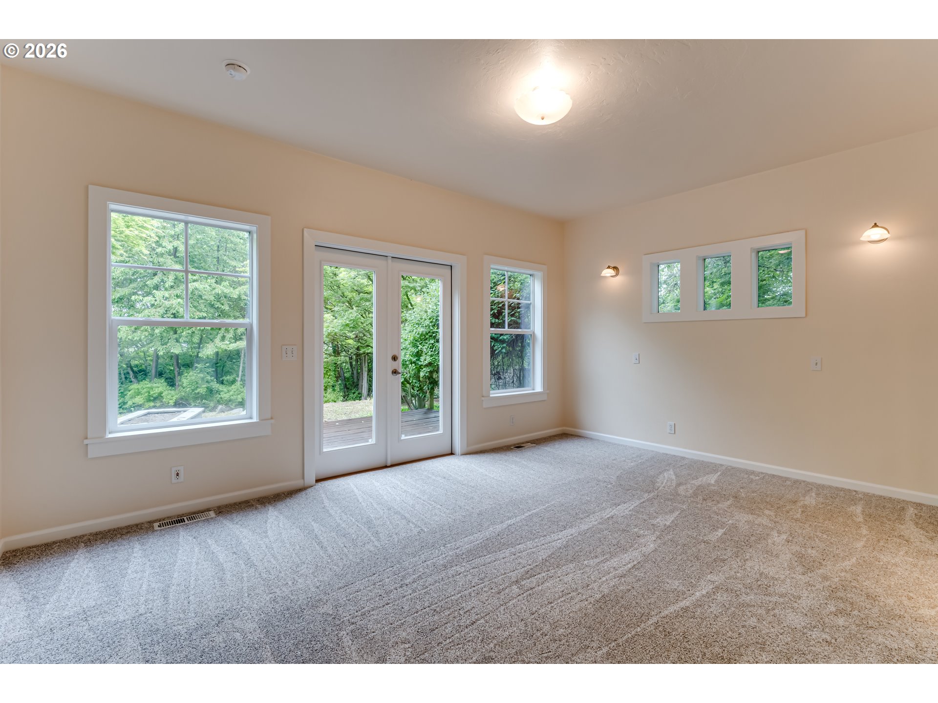 3769 Julia Loop Eugene, OR 97404 - Photo 14 of 46 Gallery Image 14