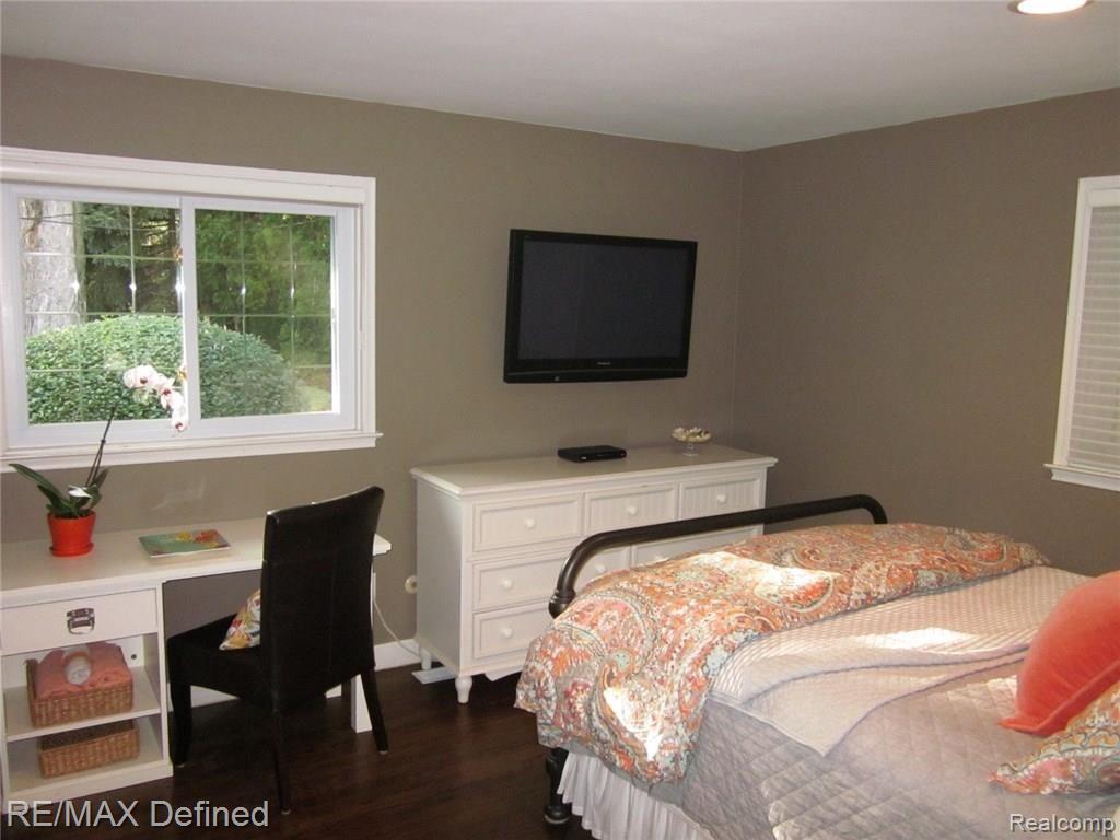 501 Allston Drive Rochester, MI 48309 - Photo 31 of 36 Master Bedroom