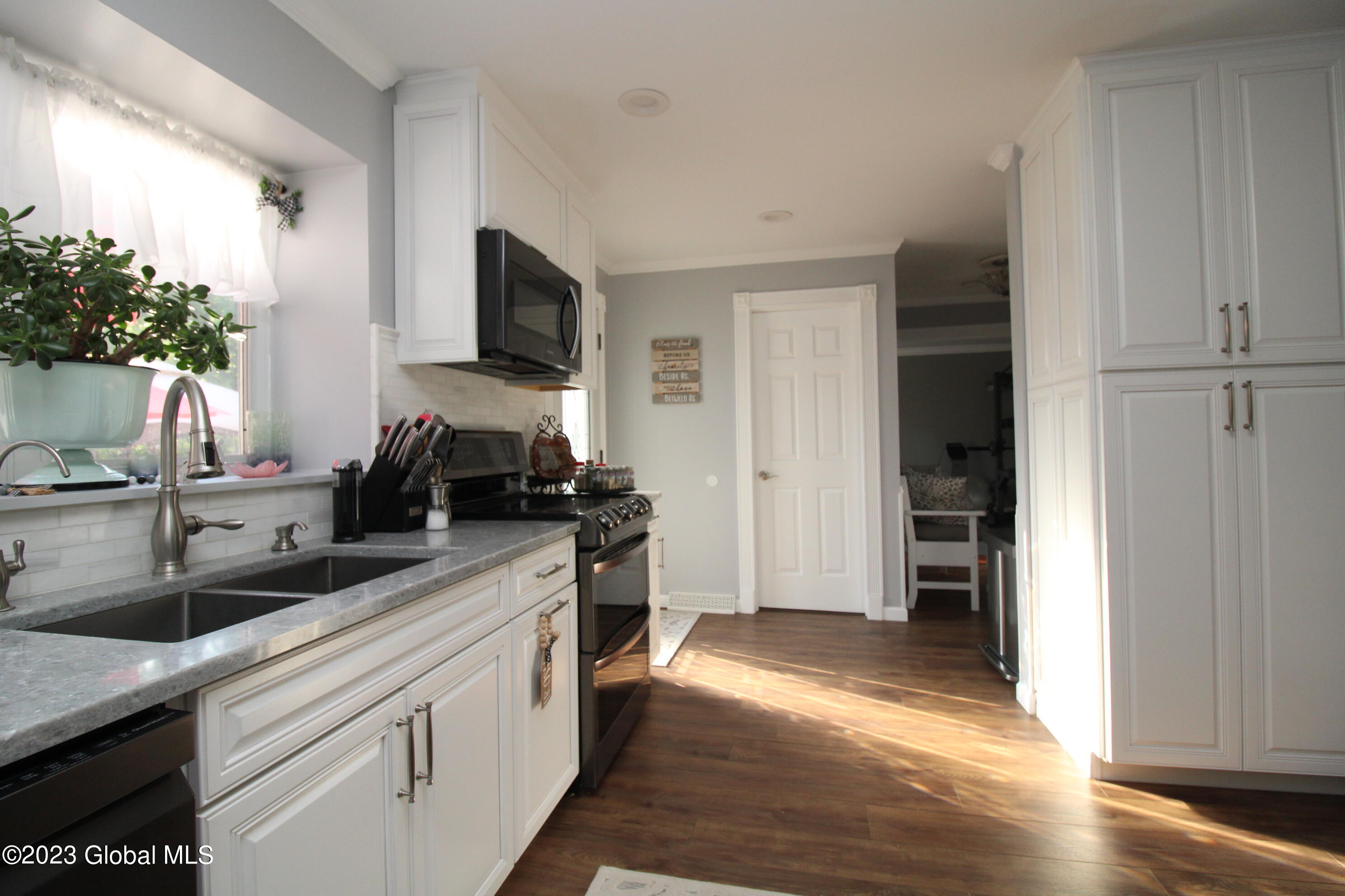 2725 Ridge Road Glenville, NY 12302 - Photo 18 of 73 kit2
