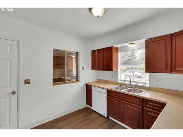 $589,000 | 202 Northeast 162nd Avenue, Portland, OR 97230