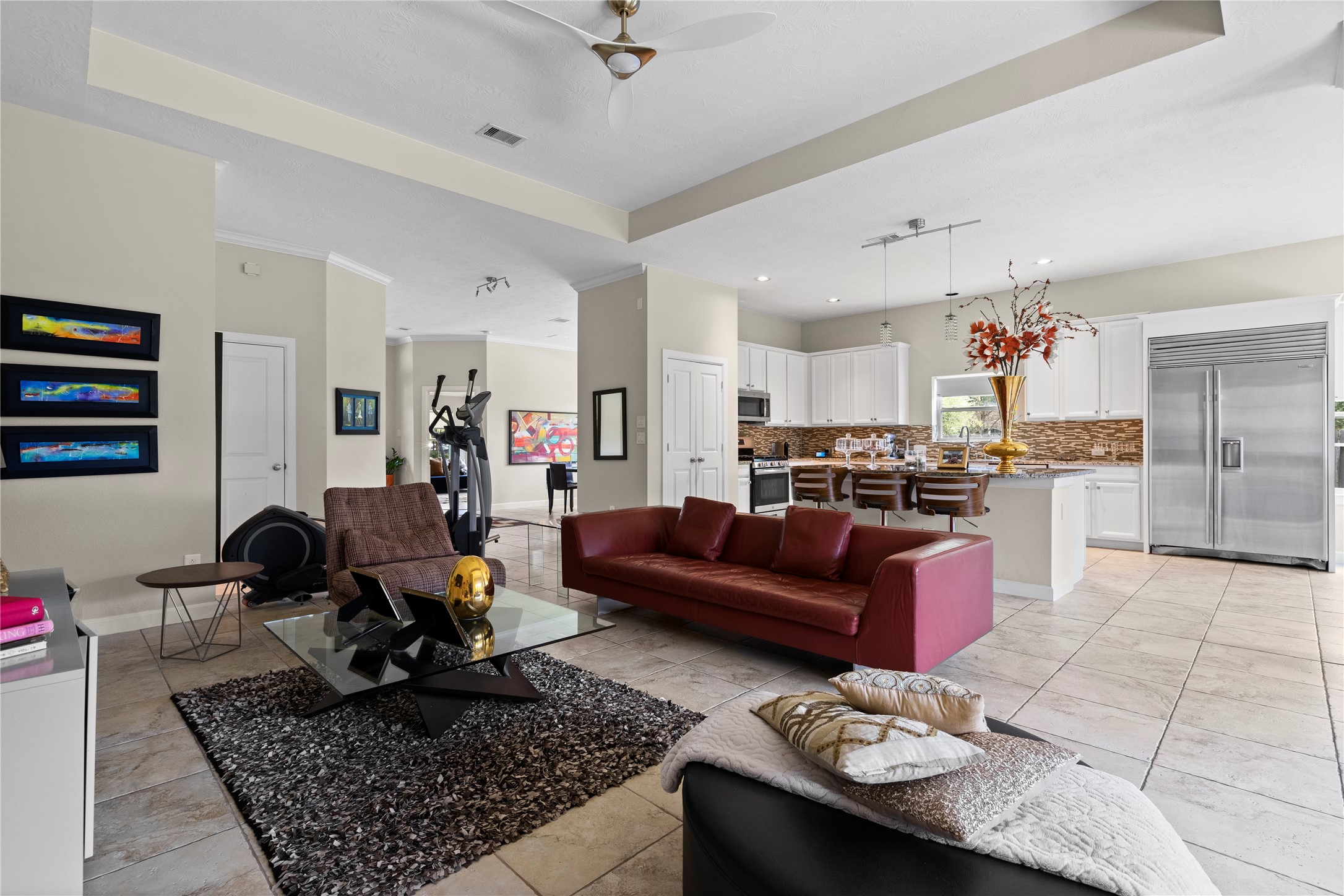 31503 Reston Cliff Court Spring, TX 77386 - Photo 7 of 28 a living room with furniture and a rug