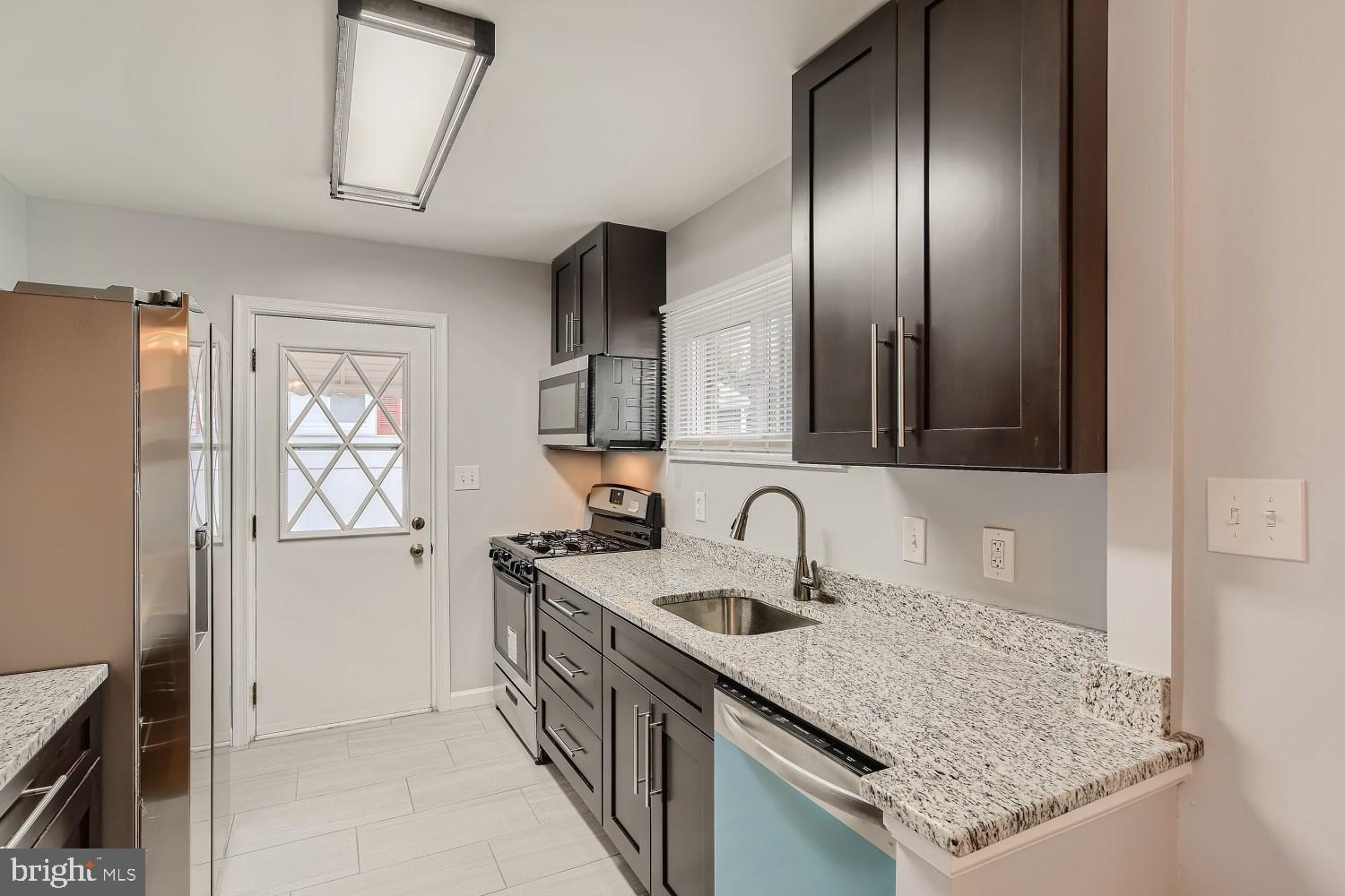 2443 Woodcroft Road Baltimore, MD 21234 - Photo 8 of 31 Gallery Image 8