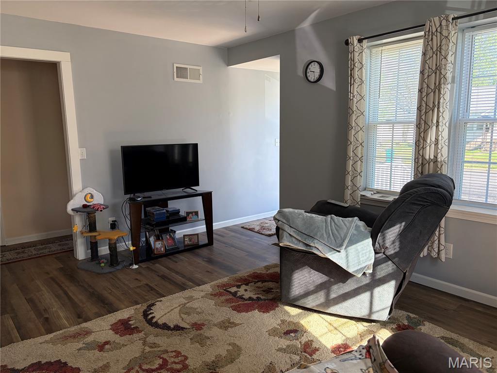 306 Elmont Road Sullivan, MO 63080 - Photo 5 of 21