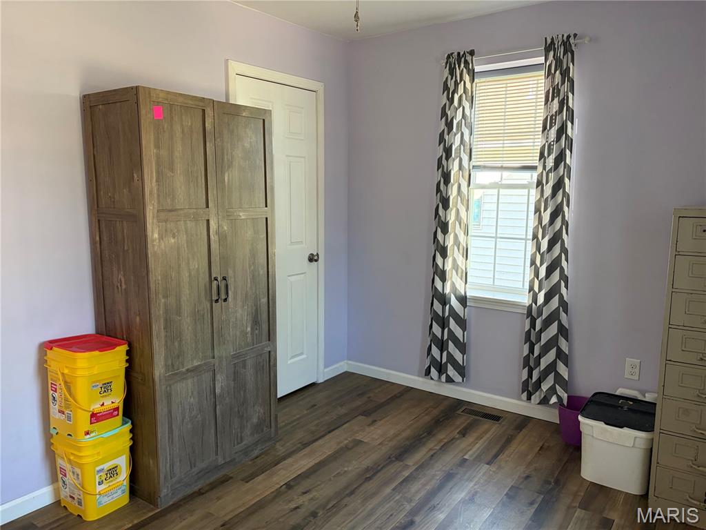 306 Elmont Road Sullivan, MO 63080 - Photo 8 of 21