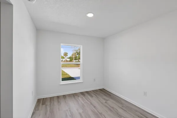 $2,000 | 1115 F Avenue, Unit A, Fort Pierce, FL 34950