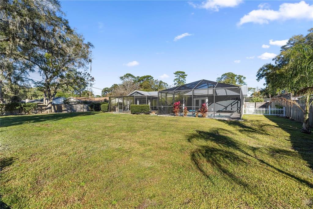5002 Southeast 7th Place Ocala, FL 34471 - Photo 4 of 30