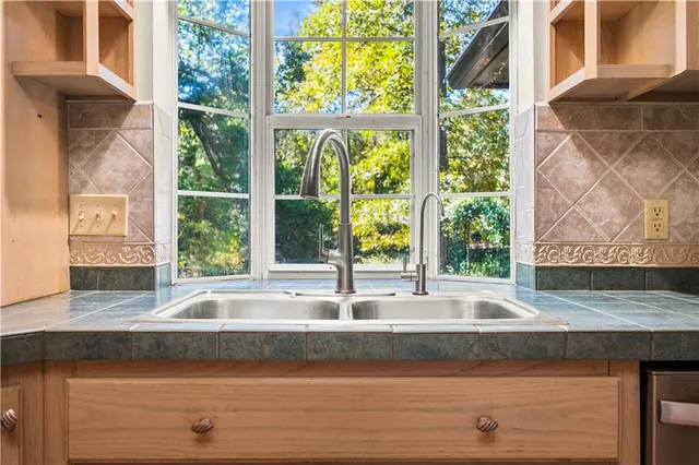 $259,900 | 8519 Fairway Drive, Pineville, LA 71360