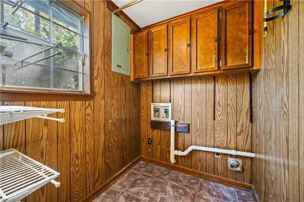 $279,900 | 8519 Fairway Drive, Pineville, LA 71360
