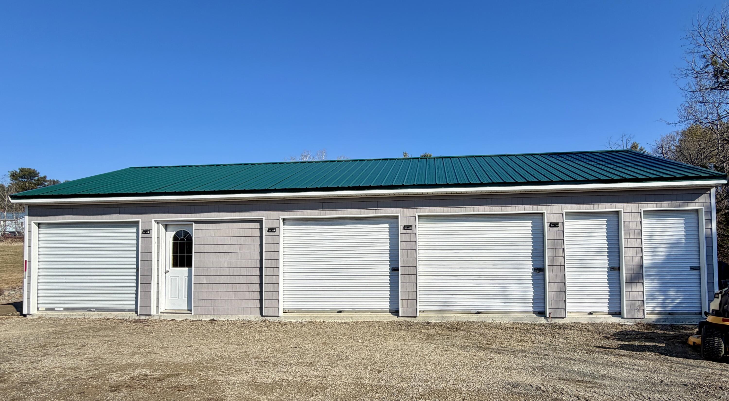 112 River Road Detroit, ME 04929 - Photo 11 of 25 Rent me!