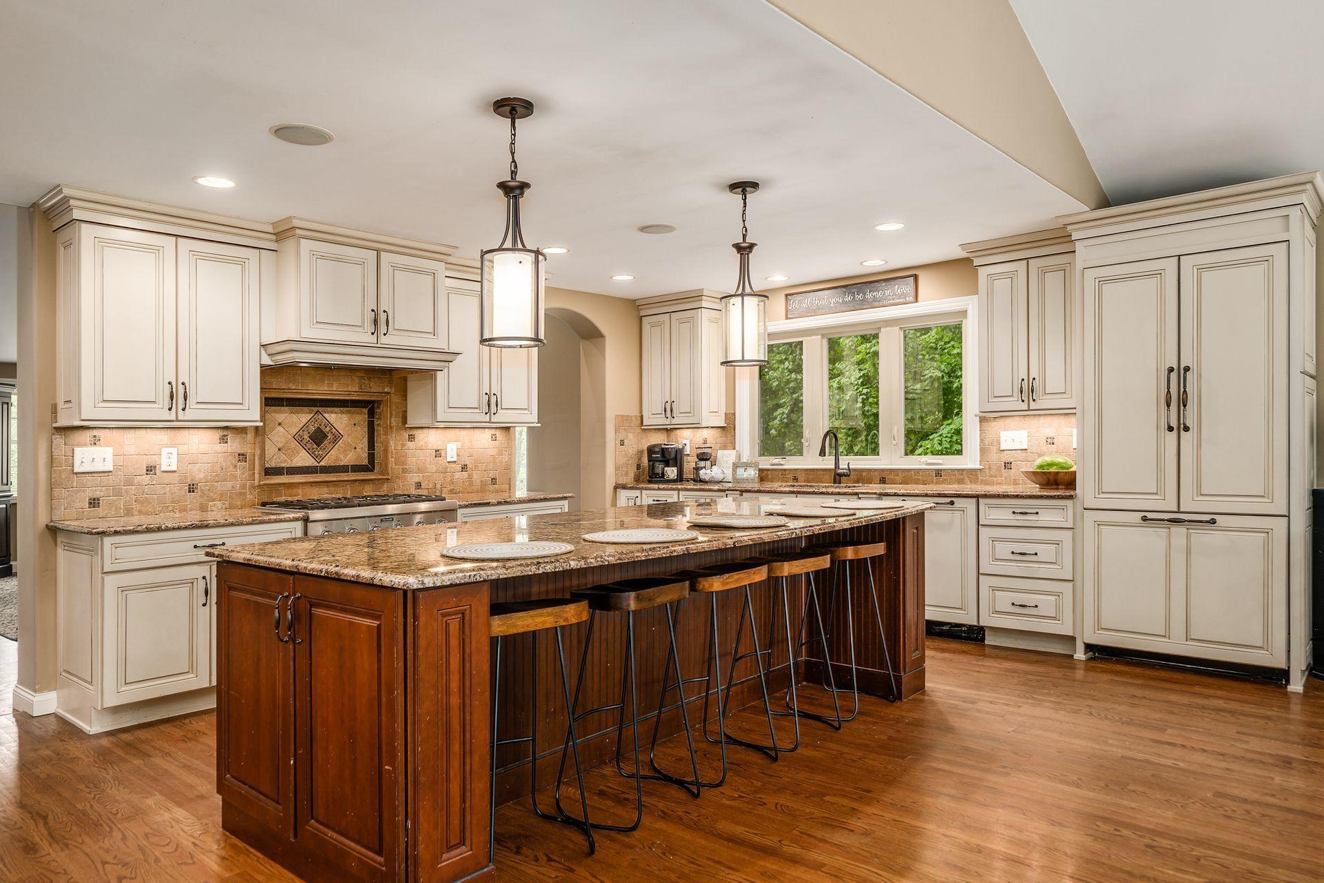 5330 Linworth Road Columbus, OH 43235 - Photo 5 of 57 Gallery Image 5