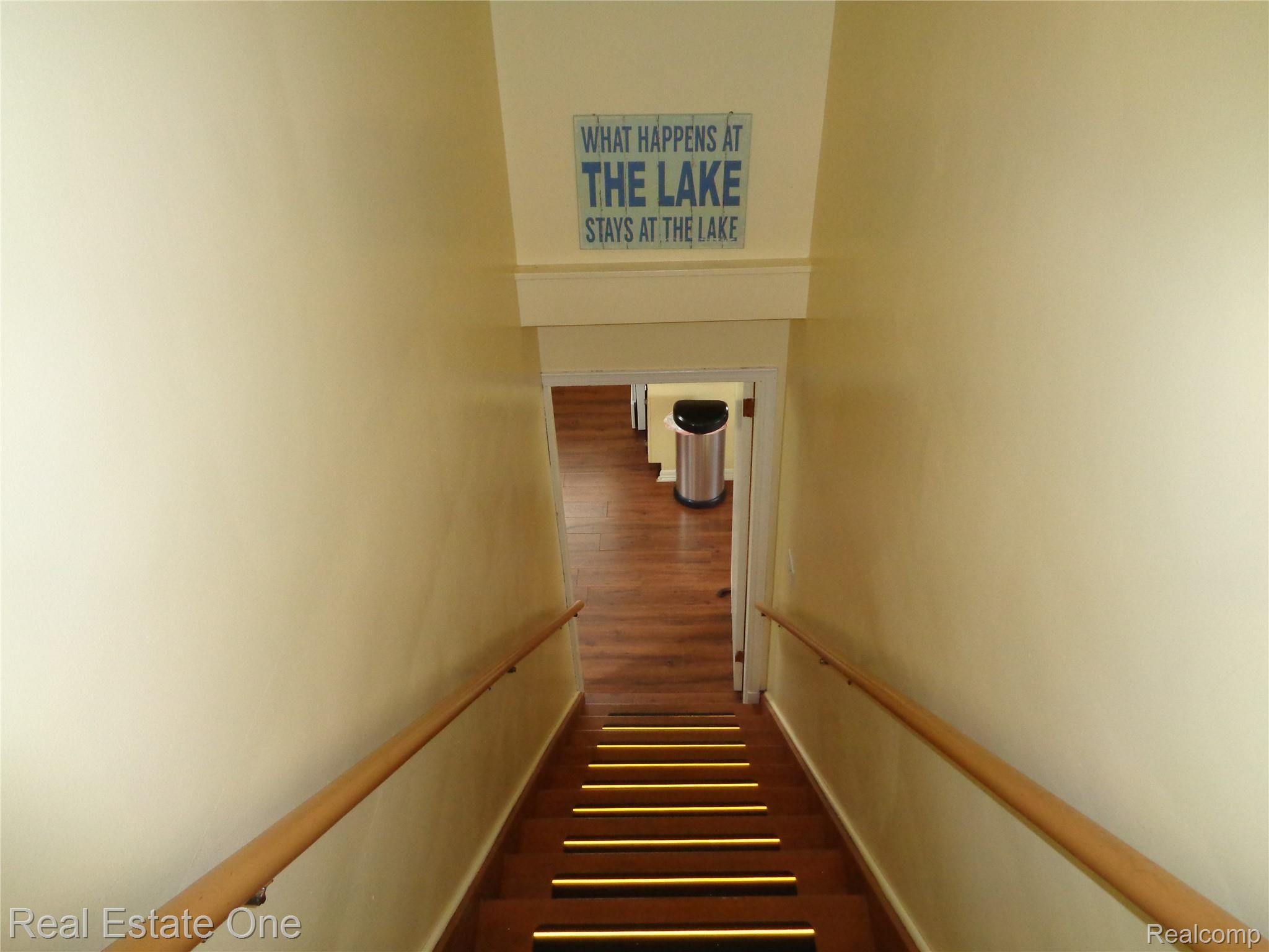 3865 Hunt Road Lapeer, MI 48446 - Photo 23 of 53 Let's head upstairs...