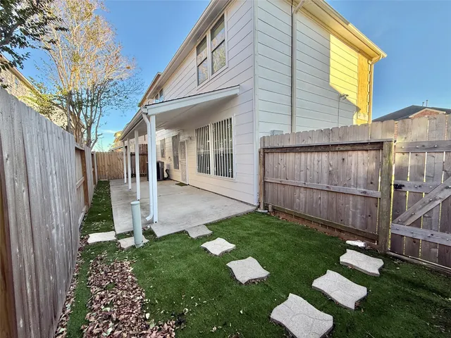 $2,299 | 13126 South Bellaire Estates Drive, Houston, TX 77072