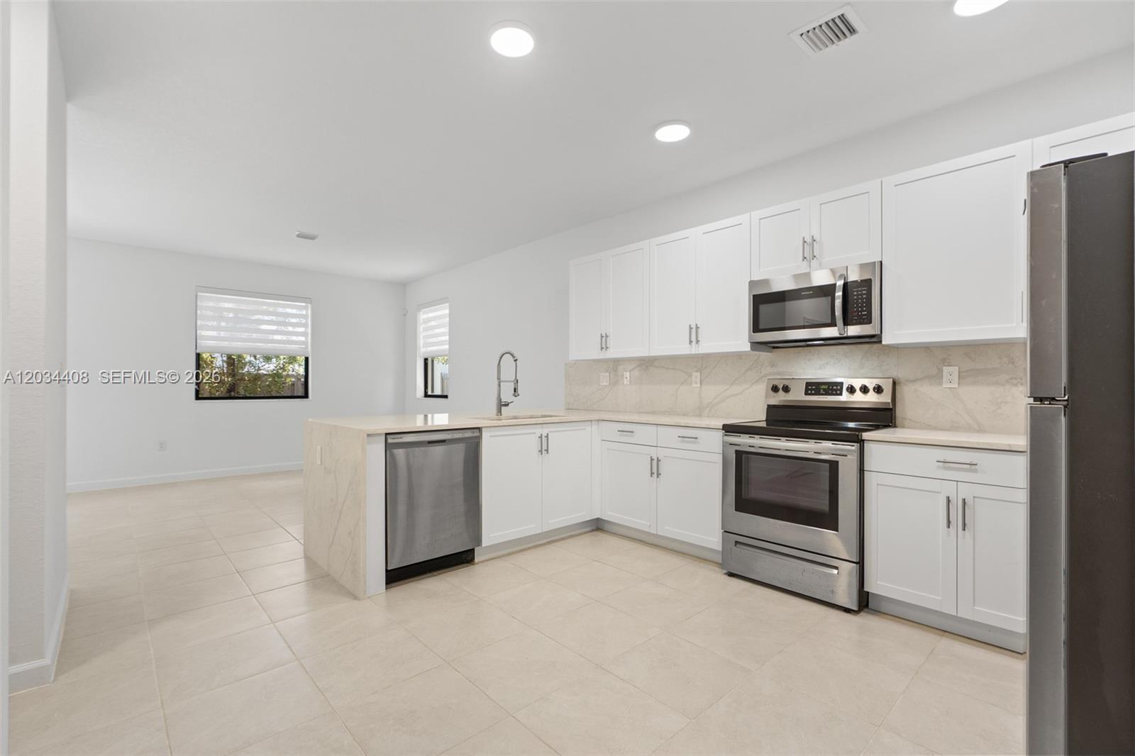 13386 Southwest 287th Street Homestead, FL 33033 - Photo 16 of 76