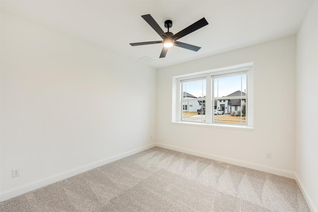 905 Greenleaf Court Anna, TX 75409 - Photo 8 of 40