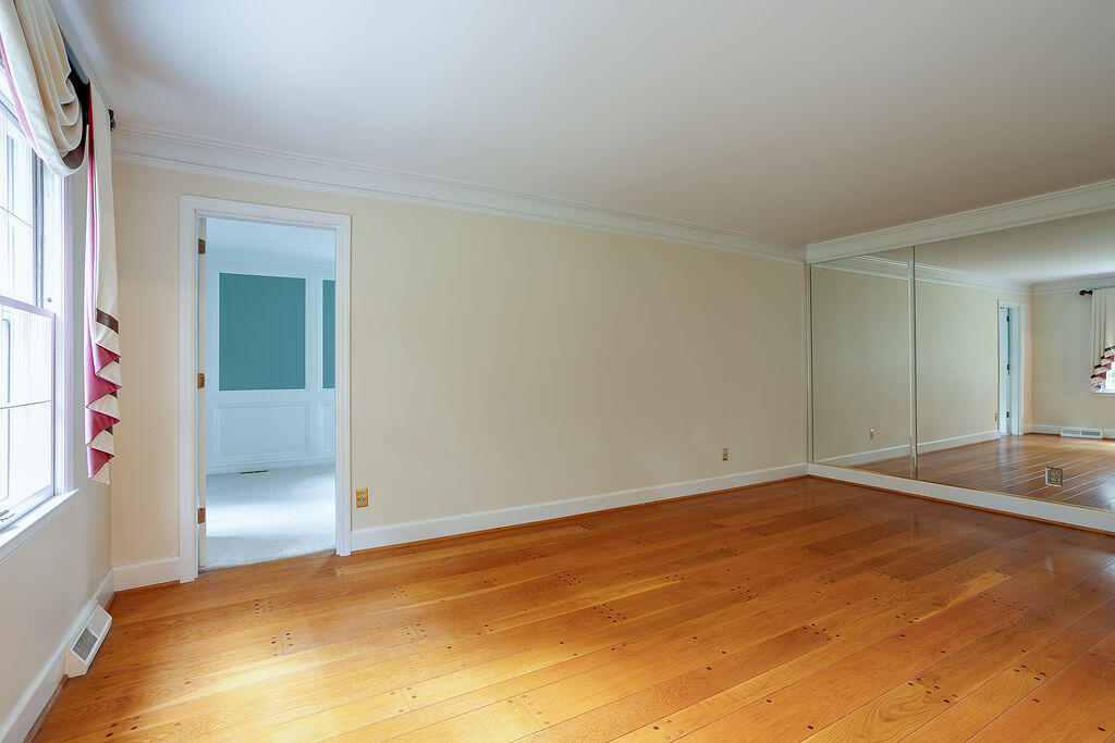 2033 Williamsburg Road Lexington, KY 40504 - Photo 10 of 68 2033Williamsburg-9