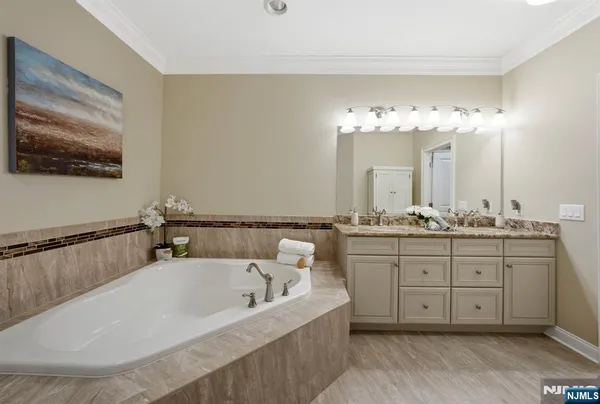 $1,874,000 | 26 Wheatsheaf Farm Road, Unit 84, Morris Township, NJ 07960