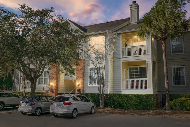$429,000 | 1600 Long Grove Drive, Unit 1223, Mount Pleasant, SC 29464