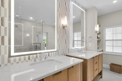 $2,795,000 | 20920 5th Avenue West, Cudjoe, FL 33042