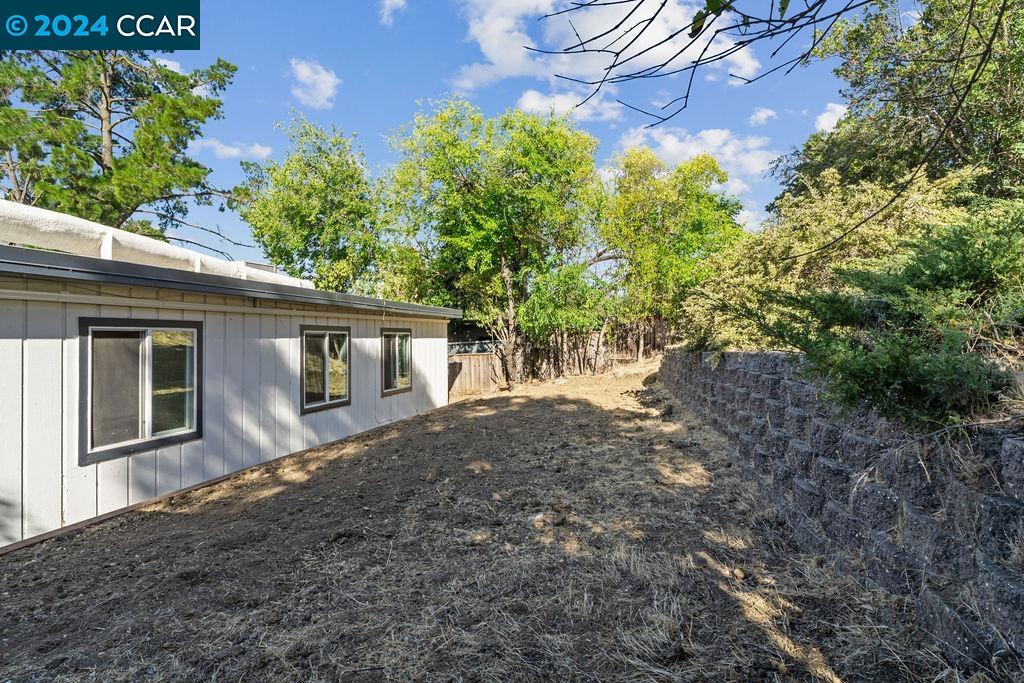1352 Sunset Loop Lafayette, CA 94549 - Photo 22 of 29 a view of a house with a yard