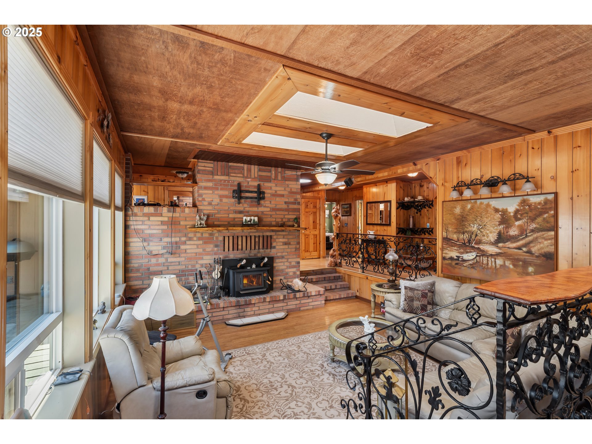 520 Brimstone Road Wolf Creek, OR 97497 - Photo 2 of 41