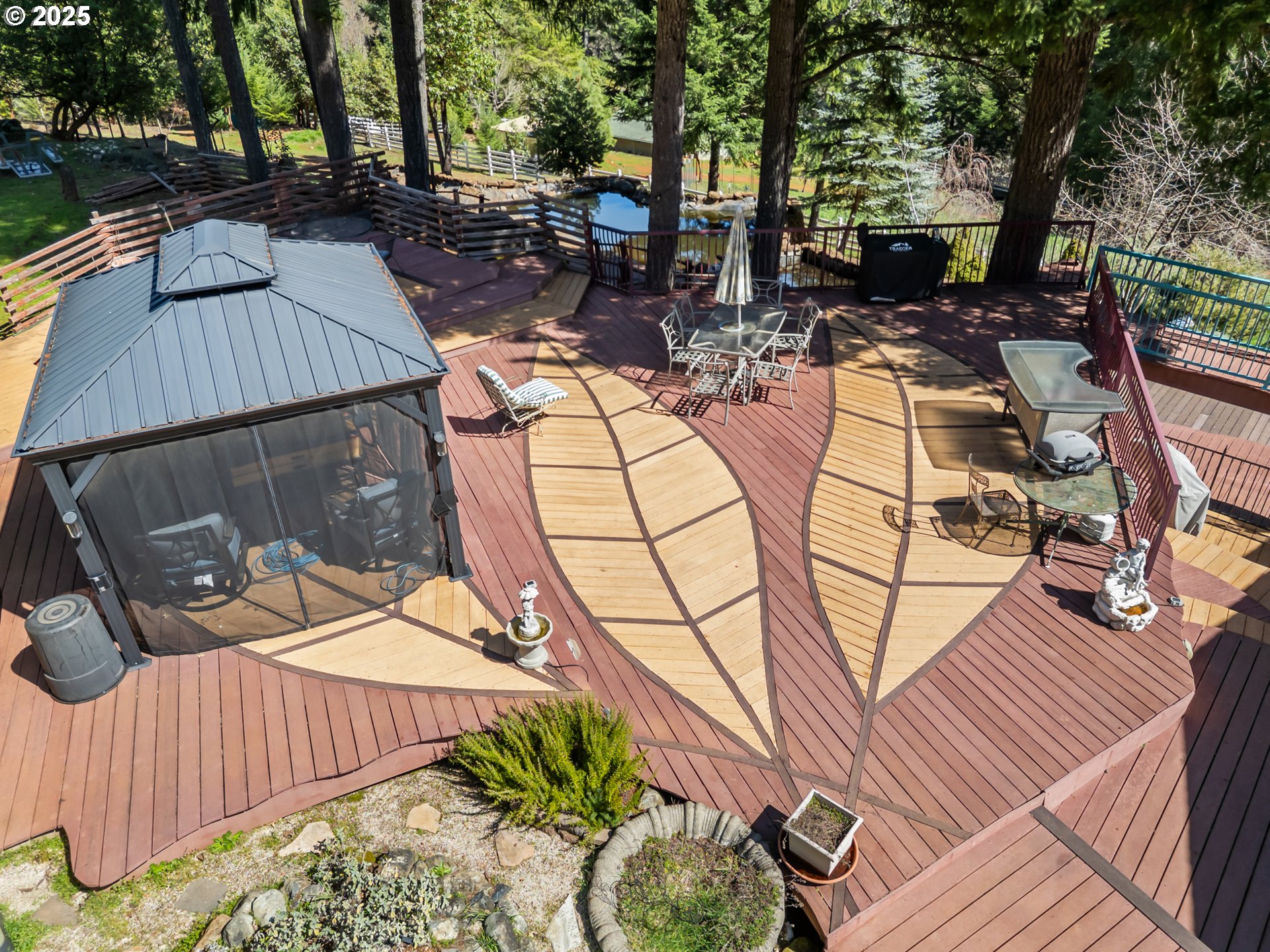 520 Brimstone Road Wolf Creek, OR 97497 - Photo 27 of 41