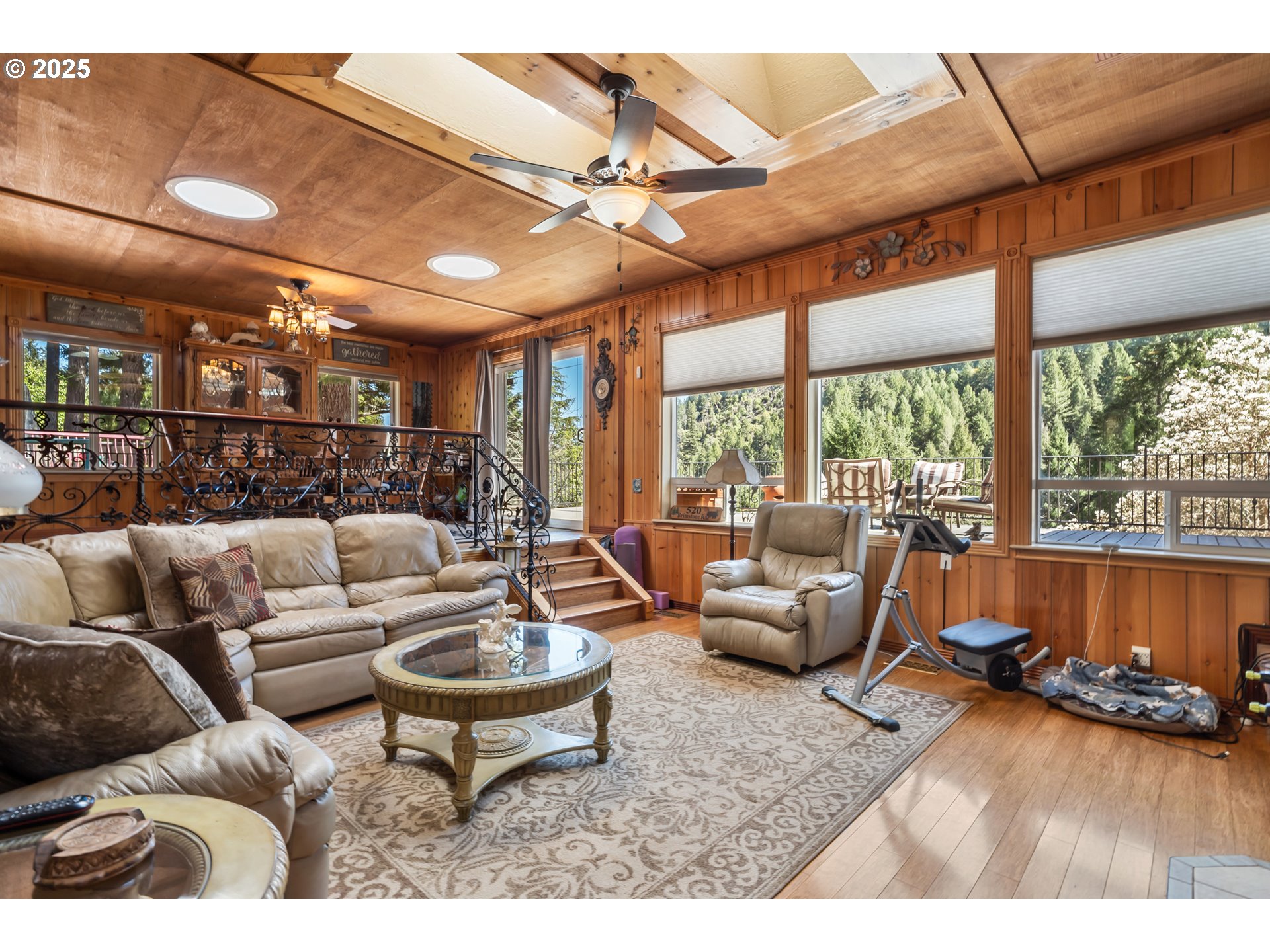 520 Brimstone Road Wolf Creek, OR 97497 - Photo 3 of 41