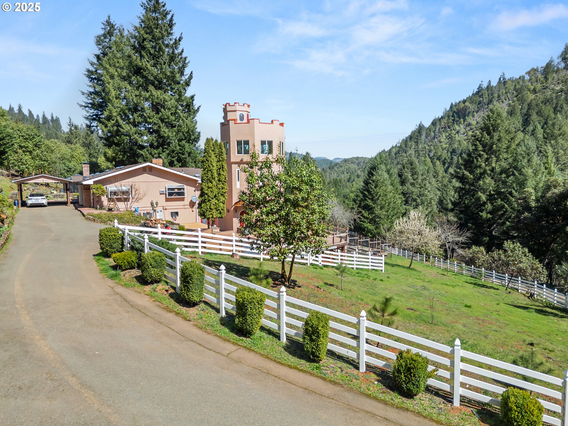 520 Brimstone Road Wolf Creek, OR 97497 - Photo 31 of 41