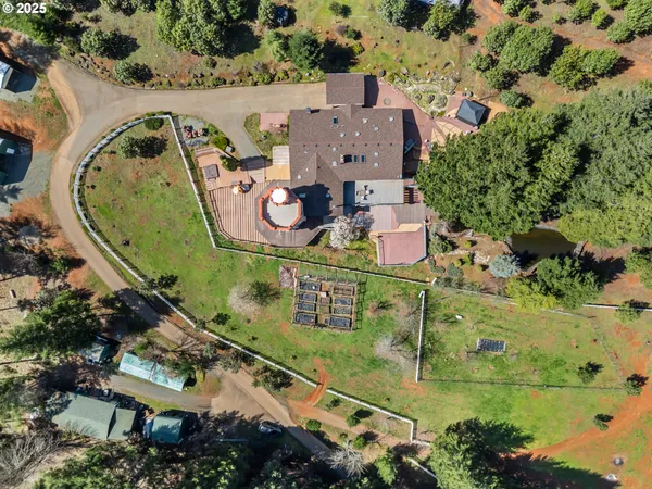 $730,000 | 520 Brimstone Road, Wolf Creek, OR 97497