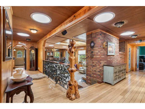 $730,000 | 520 Brimstone Road, Wolf Creek, OR 97497