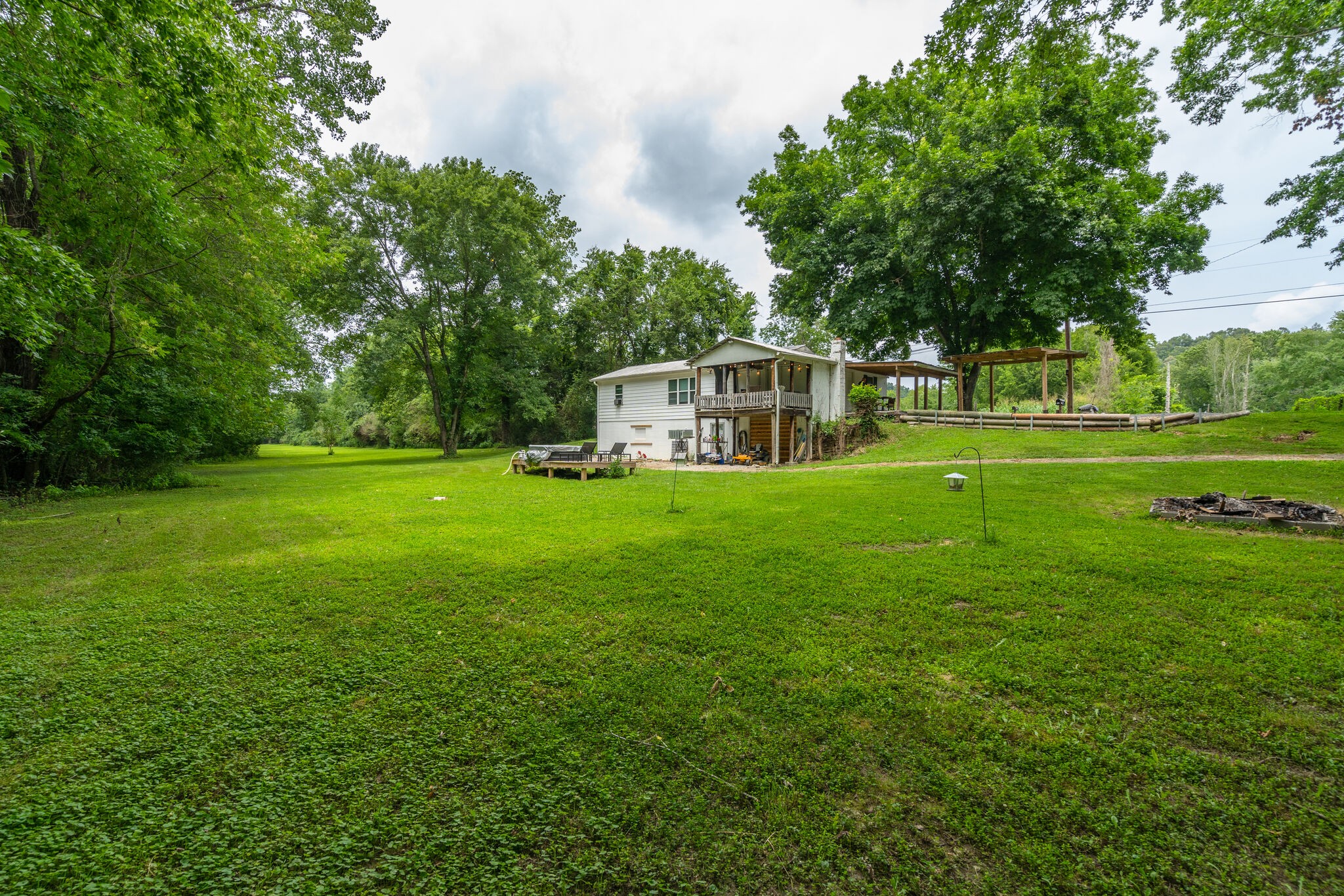 537 Chapmansboro Road Ashland City, TN 37015 - Photo 2 of 28 a view of a house with a big yard