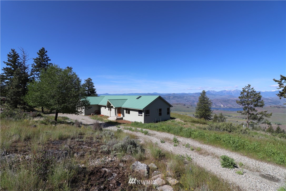 204 Sunset Ridge Road Oroville, WA 98844 - Photo 1 of 20 Gallery Image 1