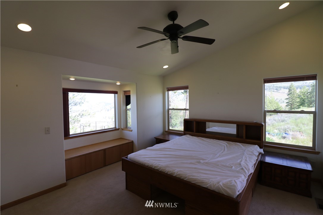 204 Sunset Ridge Road Oroville, WA 98844 - Photo 14 of 20 Gallery Image 14