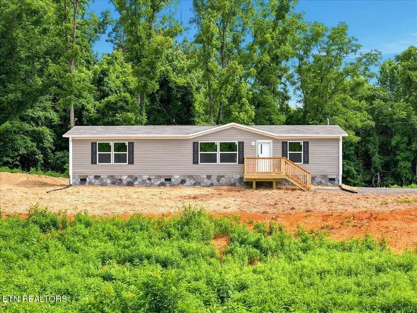$289,900 | 189 Laura Boling Loop Road, Strawberry Plains, TN 37871