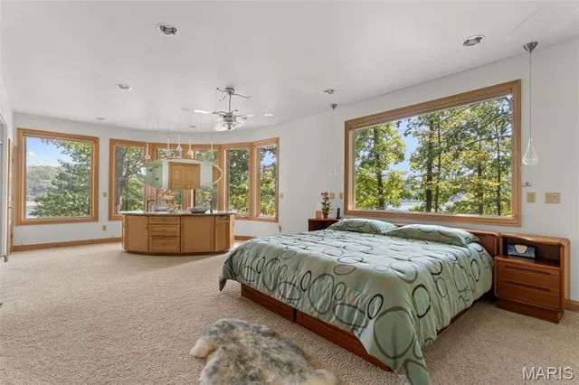 $2,250,000 | 24304 Mustang Lane, Shell Knob, MO 65747