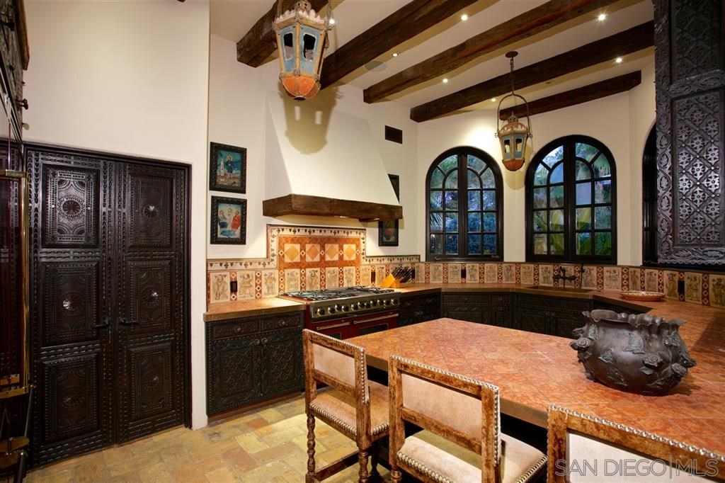 17116 Paseo Hermosa Rancho Santa Fe, CA 92067 - Photo 8 of 24