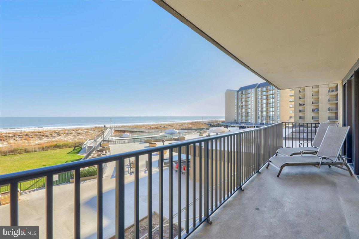 204 North Edgewater House Road, Unit 204N Bethany Beach, DE 19930 - Photo 4 of 36