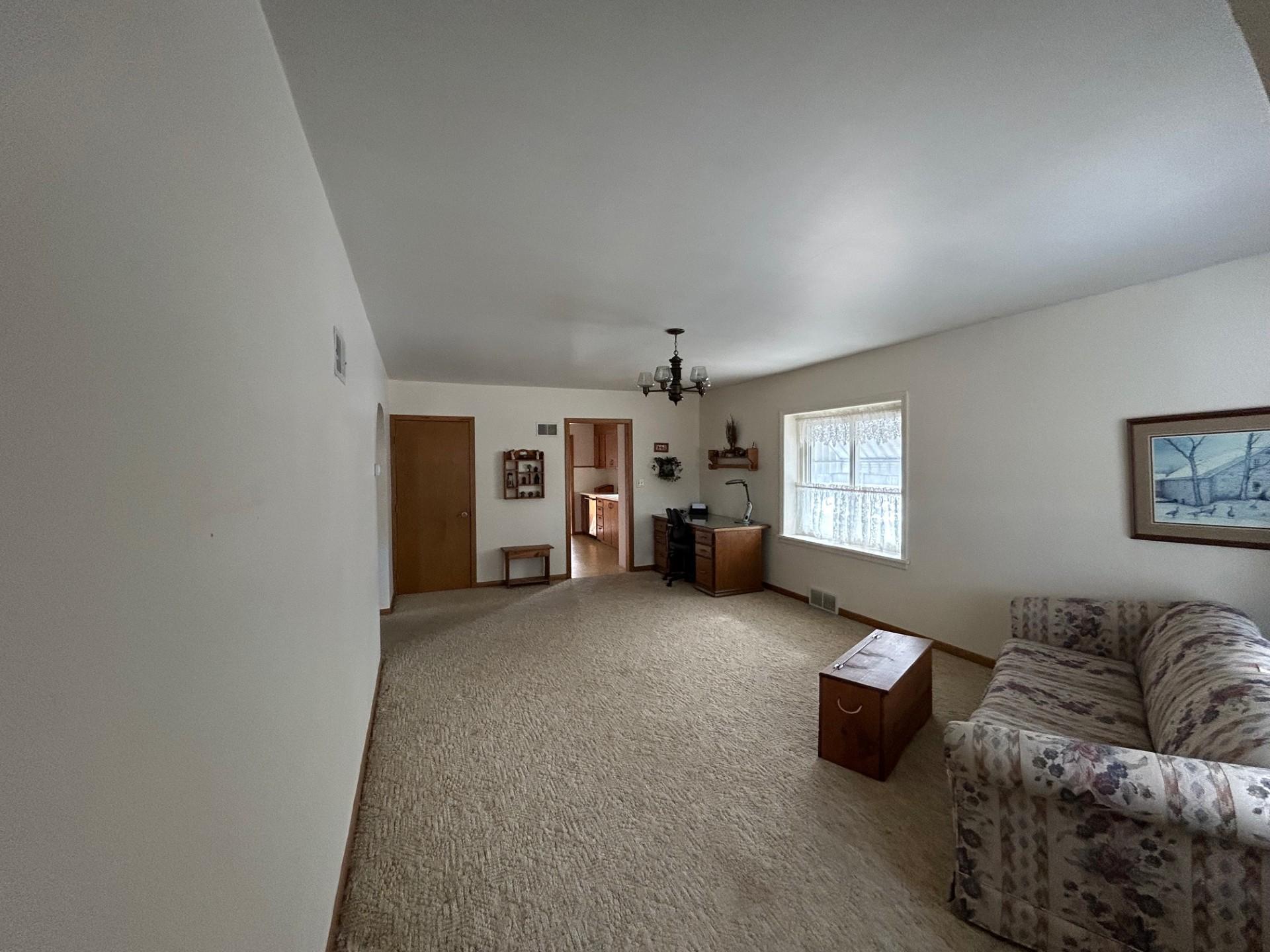 245 North Broadway Alden, MN 56009 - Photo 11 of 35