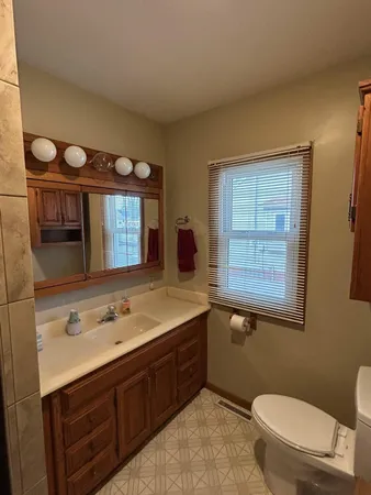 $192,900 | 245 North Broadway, Alden, MN 56009