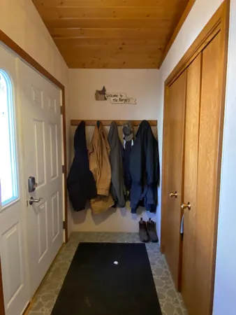 $192,900 | 245 North Broadway, Alden, MN 56009